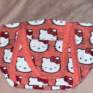 BAGGU Hello Kitty Cloud bag